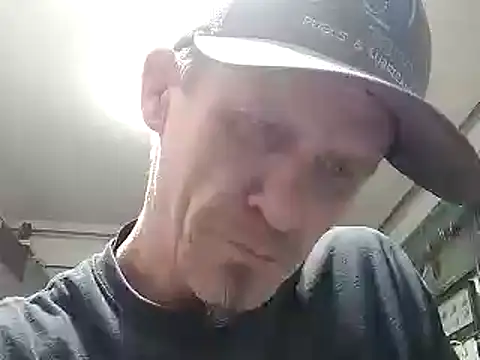 Snapshot of ironwood420 chatting on 12/29/24, 10:12 ironwood420 online show from 12/29/24, 10:12