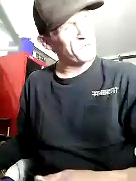 Snapshot of ironwood420 chatting on 12/31/24, 09:42 ironwood420 online show from 12/31/24, 09:42