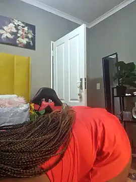 Bustygoddess32 online show from 12/31/24, 08:23