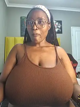 Bustygoddess32 online show from 01/04/25, 01:10