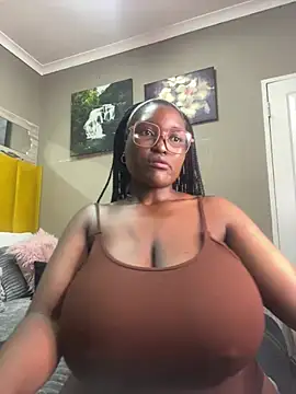 Bustygoddess32 online show from 01/30/25, 10:08