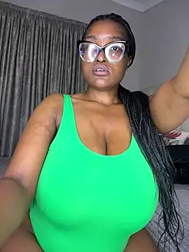 Bustygoddess32 online show from 01/16/26, 12:47