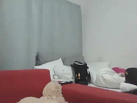 Sexxybella27 online show from 05/18/26, 08:14