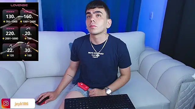 Snapshot of Jey_keler1 chatting on 11/18/25, 02:50 Jey keler1 online show from 11/18/25, 02:50