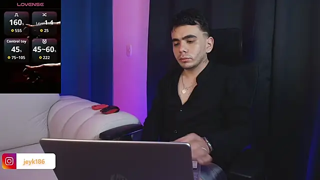 Snapshot of Jey_keler1 chatting on 11/29/25, 04:59 Jey keler1 online show from 11/29/25, 04:59