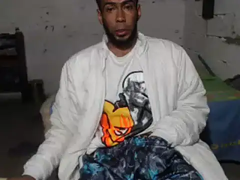 Snapshot of erik_alexander chatting on 03/05/25, 01:42 erik alexander online show from 03/05/25, 01:42