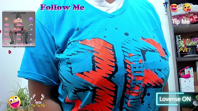 Snapshot of hazel_34 chatting on 10/28/25, 08:29 hazel 34 online show from 10/28/25, 08:29