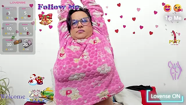 Snapshot of hazel_34 chatting on 12/01/25, 08:41 hazel 34 online show from 12/01/25, 08:41