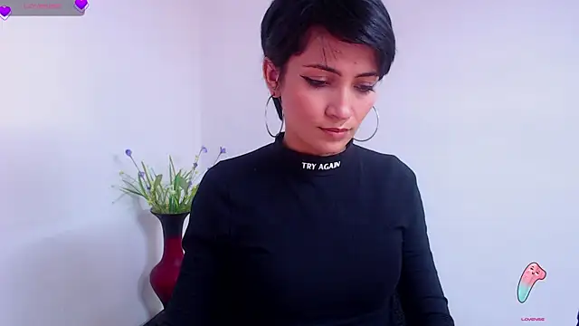 Snapshot of Hannaaaa__ chatting on 01/20/25, 09:11 Hannaaaa online show from 01/20/25, 09:11