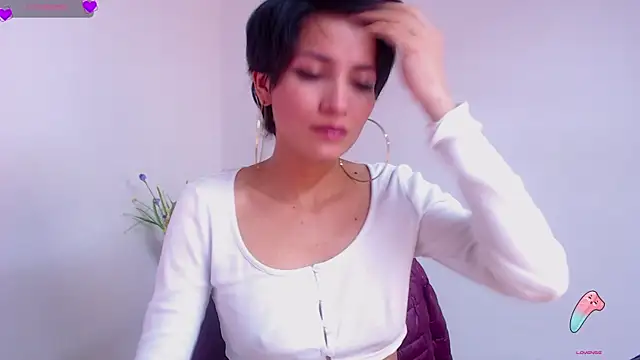 Snapshot of Hannaaaa__ chatting on 01/21/25, 07:39 Hannaaaa online show from 01/21/25, 07:39