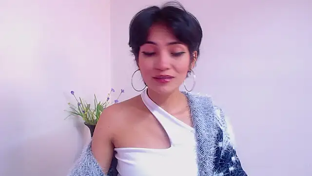 Snapshot of Hannaaaa__ chatting on 01/26/25, 02:30 Hannaaaa online show from 01/26/25, 02:30