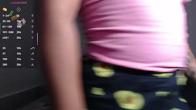 Snapshot of agata_22 chatting on 10/24/25, 03:03 agata 22 online show from 10/24/25, 03:03