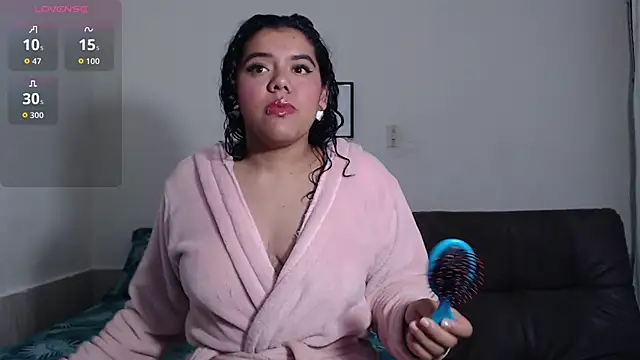 Snapshot of agata_22 chatting on 11/28/25, 04:15 agata 22 online show from 11/28/25, 04:15