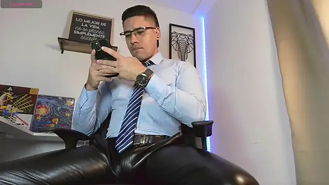 Thonydupont online show from 10/18/25, 11:27