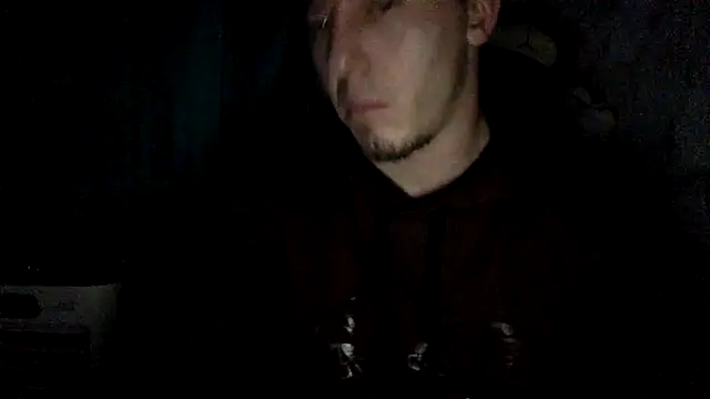 Snapshot of KristiDan chatting on 11/28/25, 03:53 KristiDan online show from 11/28/25, 03:53