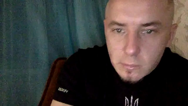 Snapshot of KristiDan chatting on 12/03/25, 07:01 KristiDan online show from 12/03/25, 07:01