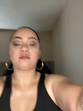 Snapshot of DestineeJayde chatting on 01/03/25, 04:11 DestineeJayde online show from 01/03/25, 04:11