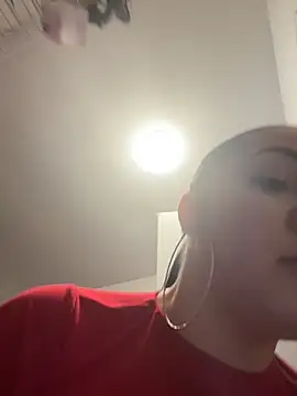 Snapshot of DestineeJayde chatting on 12/21/25, 11:34 DestineeJayde online show from 12/21/25, 11:34