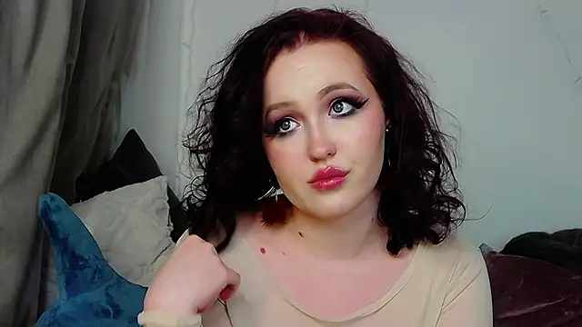 Snapshot of IrinaArt chatting on 01/04/25, 02:14 IrinaArt online show from 01/04/25, 02:14