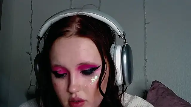 Snapshot of IrinaArt chatting on 01/17/25, 02:29 IrinaArt online show from 01/17/25, 02:29