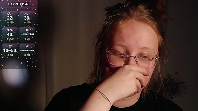 Snapshot of IrinaArt chatting on 11/02/25, 12:35 IrinaArt online show from 11/02/25, 12:35