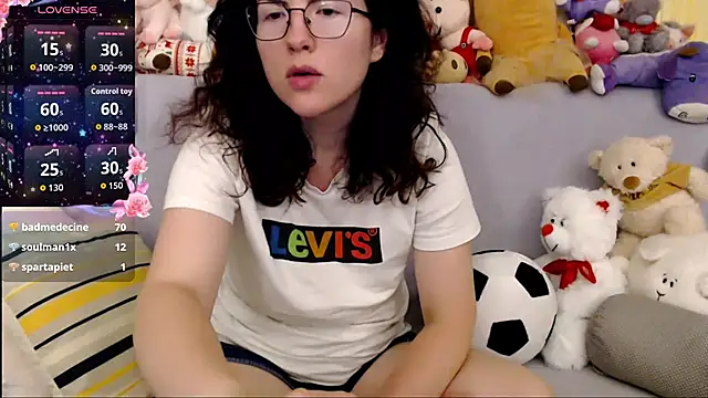 vaders daughter online show from 07/04/26, 08:48