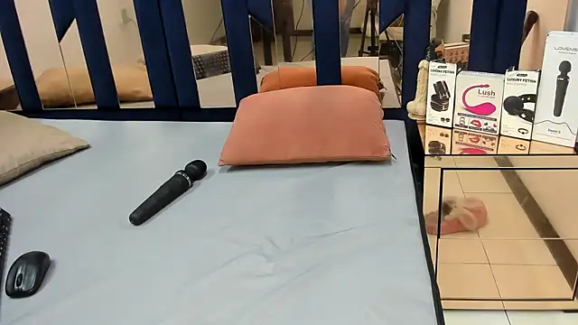 Barbie girl 69 online show from 03/12/25, 05:49