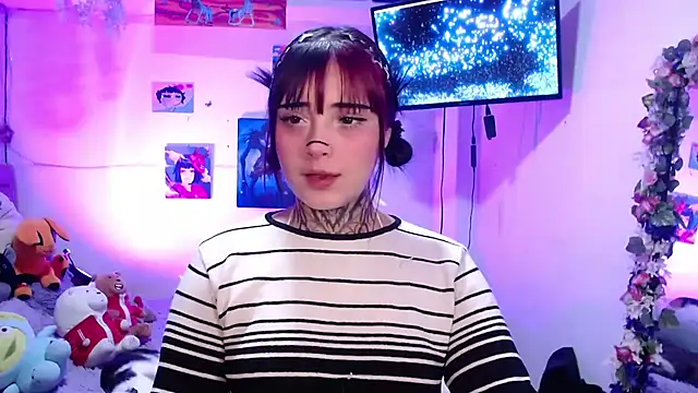 mia catt05 online show from 07/18/26, 04:27