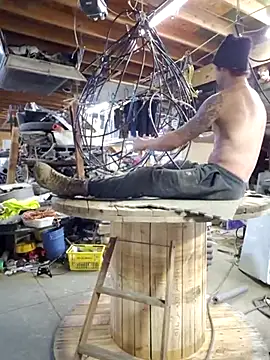 Snapshot of cdressupdiva chatting on 03/05/25, 10:11 cdressupdiva online show from 03/05/25, 10:11