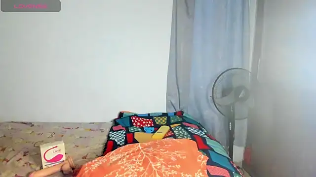 xia ebonyts online show from 10/25/25, 11:07