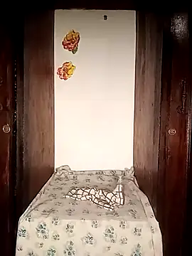 Snapshot of The-Peach-Flexer chatting on 09/26/25, 09:08 The-Peach-Flexer online show from 09/26/25, 09:08