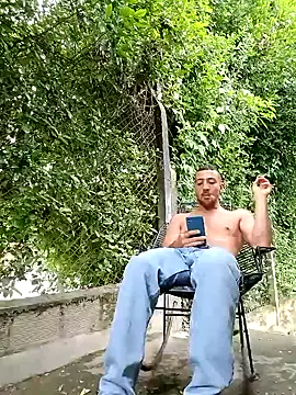 sebasxx97 online show from 12/12/24, 05:04
