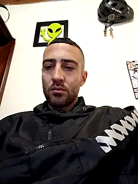 sebasxx97 online show from 12/31/24, 01:08