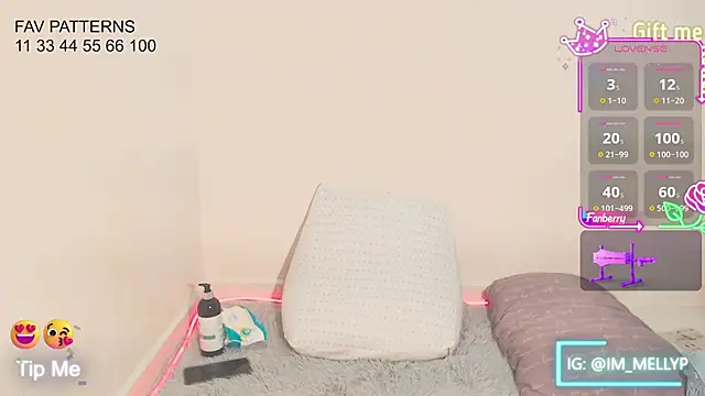 Mellyparker  online show from 10/11/25, 03:21