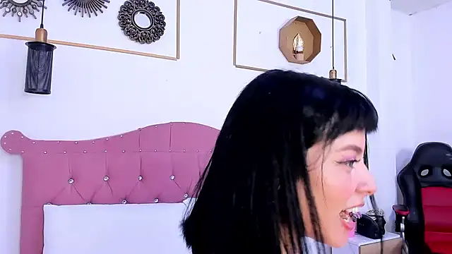 AnnieNasty online show from 01/17/25, 02:50