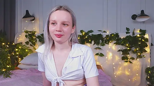 Beatrica Klein online show from 03/08/25, 05:22