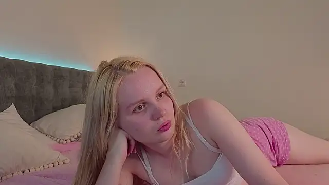 Beatrica Klein online show from 07/06/26, 03:58