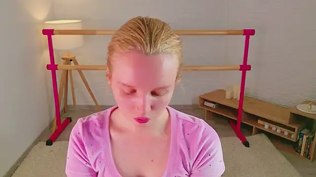 Beatrica Klein online show from 07/22/26, 05:43