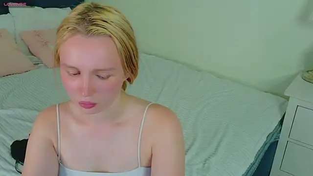 Beatrica Klein online show from 07/31/26, 02:05