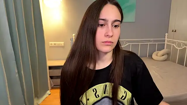 AliceKolltt online show from 06/16/26, 08:55