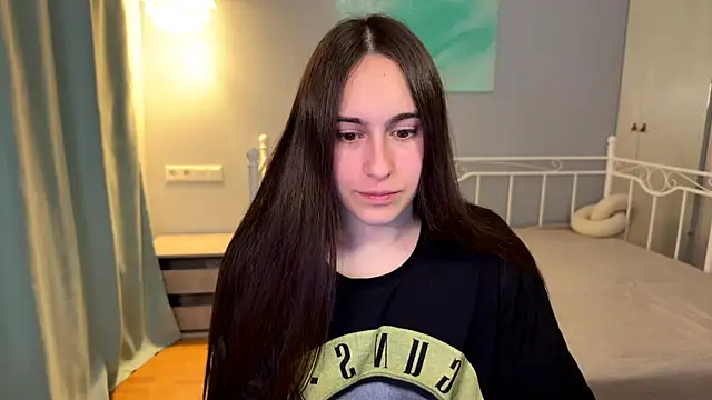 AliceKolltt online show from 06/20/26, 08:33