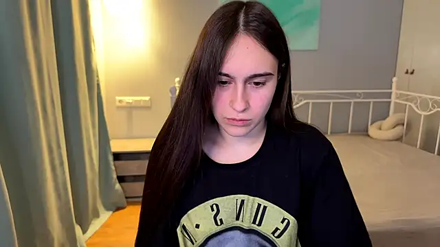 AliceKolltt online show from 06/27/26, 08:25