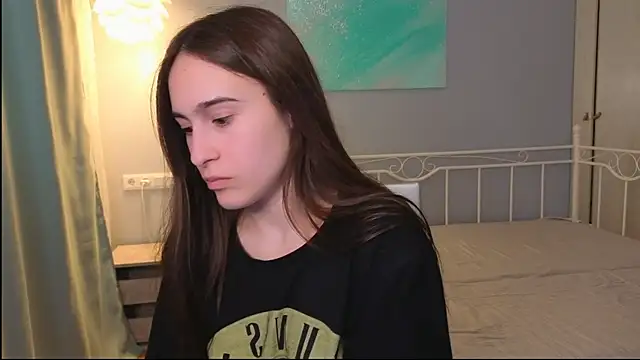 AliceKolltt online show from 07/20/26, 10:39