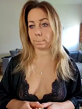 angela 88 online show from 01/23/25, 10:54