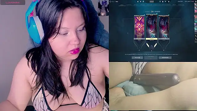 crystal7u7 online show from 12/10/24, 02:59