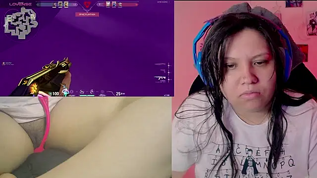 Snapshot of crystal7u7 chatting on 01/21/25, 04:21 crystal7u7 online show from 01/21/25, 04:21