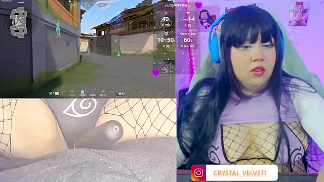 Snapshot of crystal7u7 chatting on 10/29/25, 08:43 crystal7u7 online show from 10/29/25, 08:43