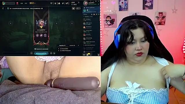 Snapshot of crystal7u7 chatting on 11/18/25, 03:49 crystal7u7 online show from 11/18/25, 03:49