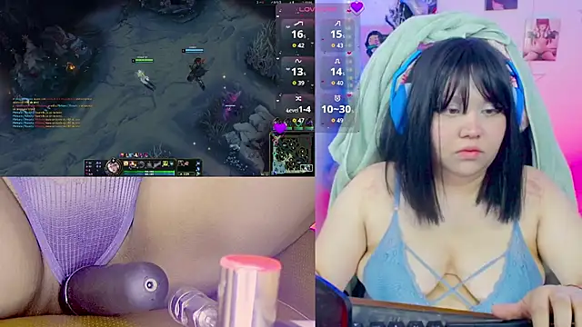 Snapshot of crystal7u7 chatting on 11/29/25, 09:29 crystal7u7 online show from 11/29/25, 09:29