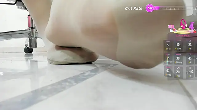 Snapshot of melina_thomson chatting on 09/09/25, 02:49 melina thomson online show from 09/09/25, 02:49